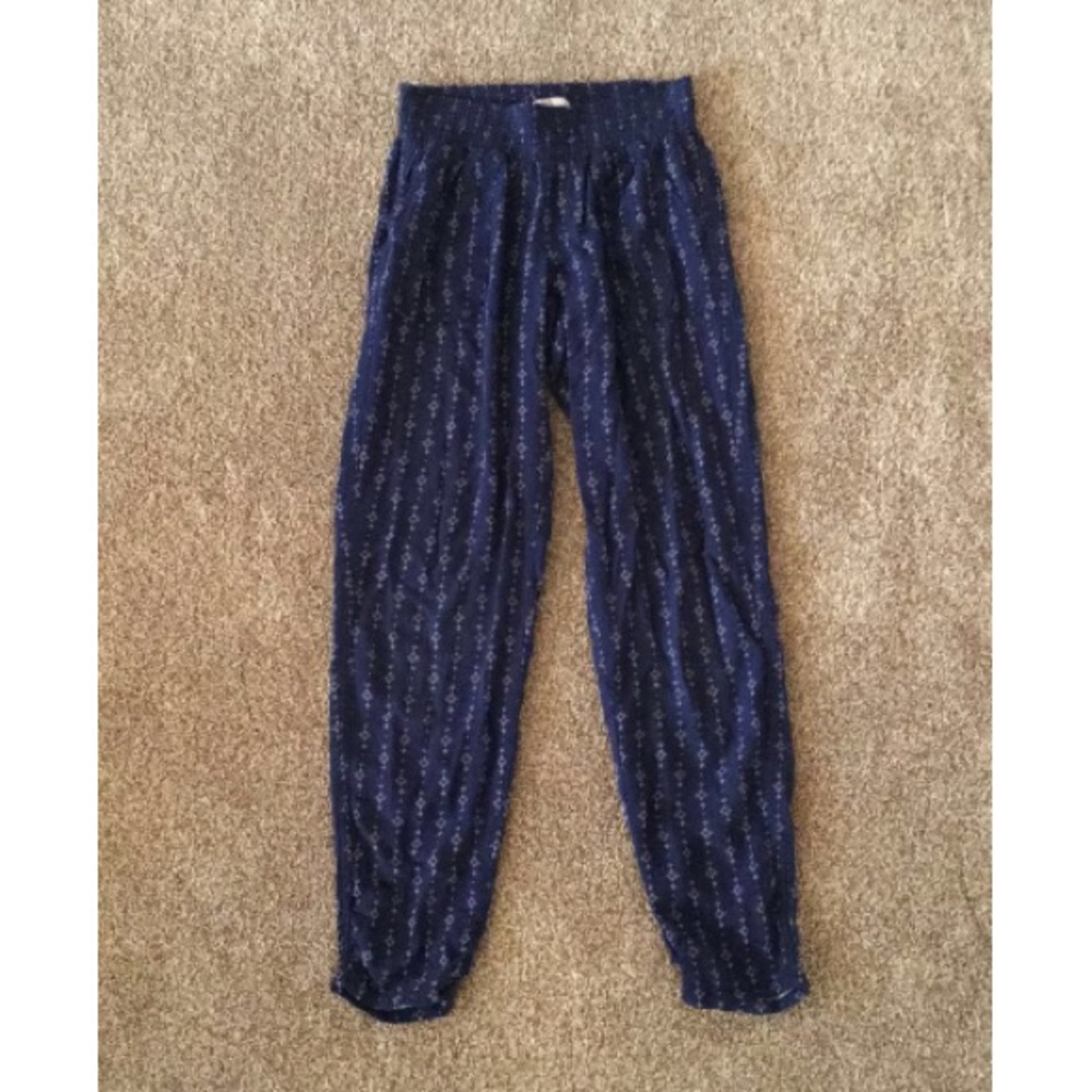 SO blue patterned pants